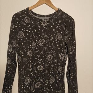 Black Celestial Print Women's Top